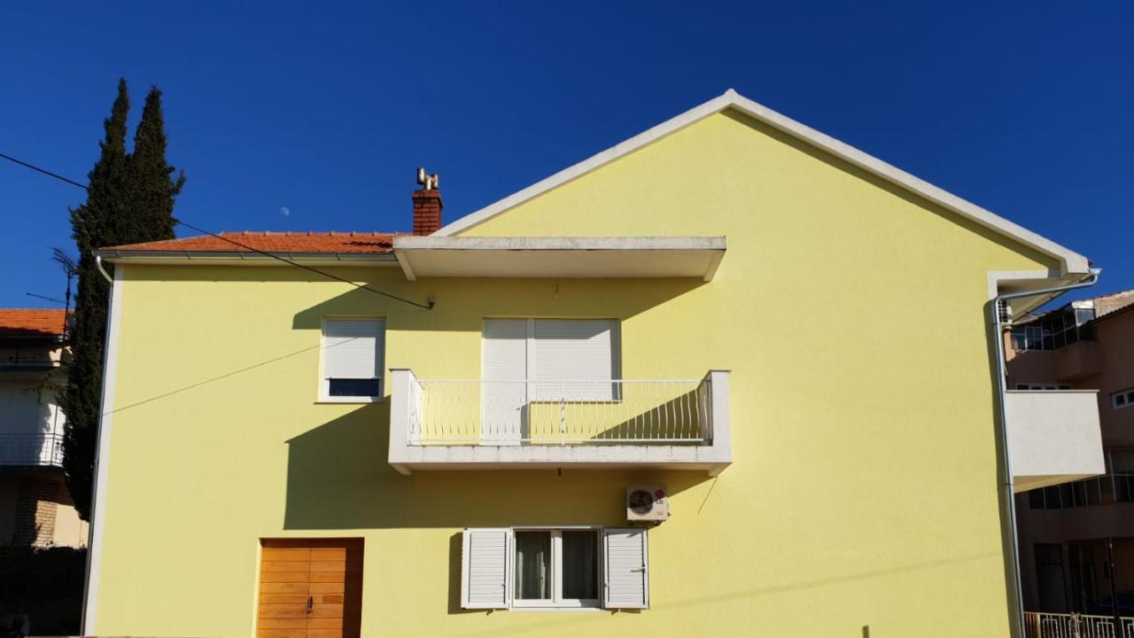 Apartmani Milutin Brodarica  Ngoại thất bức ảnh