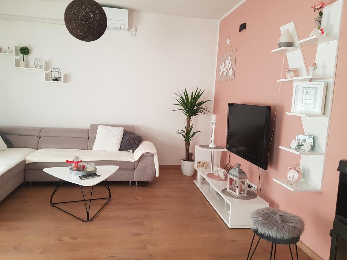 Apartmani Milutin Brodarica  Ngoại thất bức ảnh