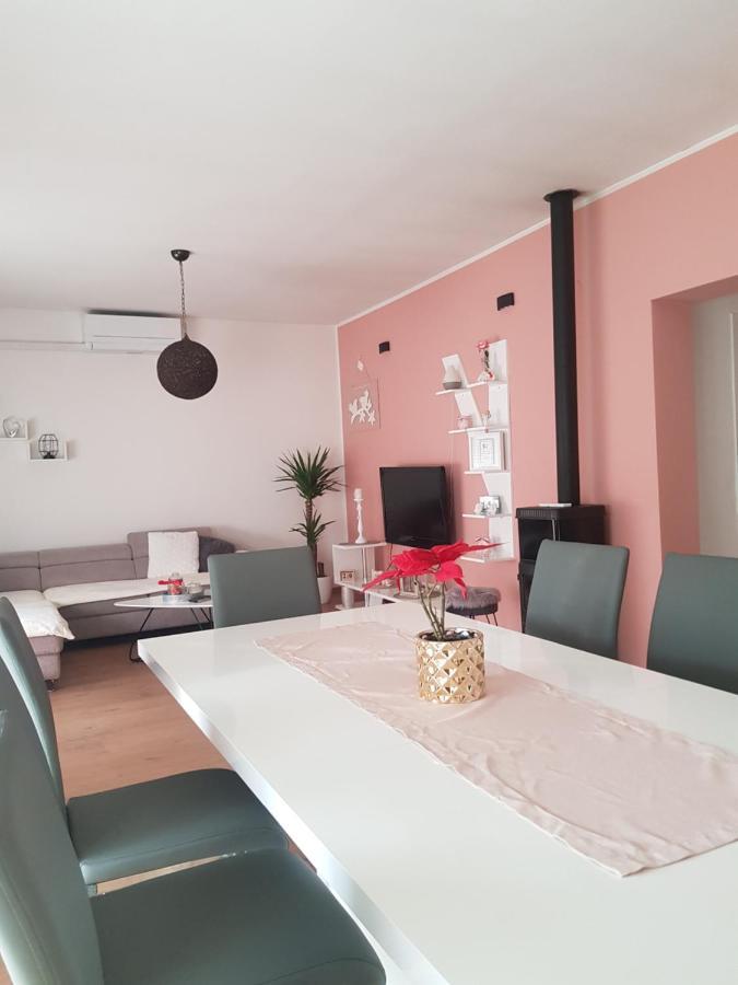 Apartmani Milutin Brodarica  Ngoại thất bức ảnh